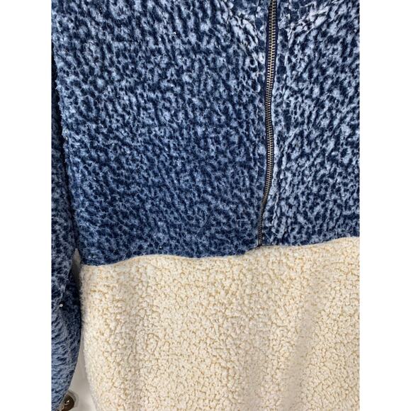 Cozy Emily B XL Two-Tone Sherpa Fleece Pullover Jacket With Half-Zip Design - Picture 3 of 5